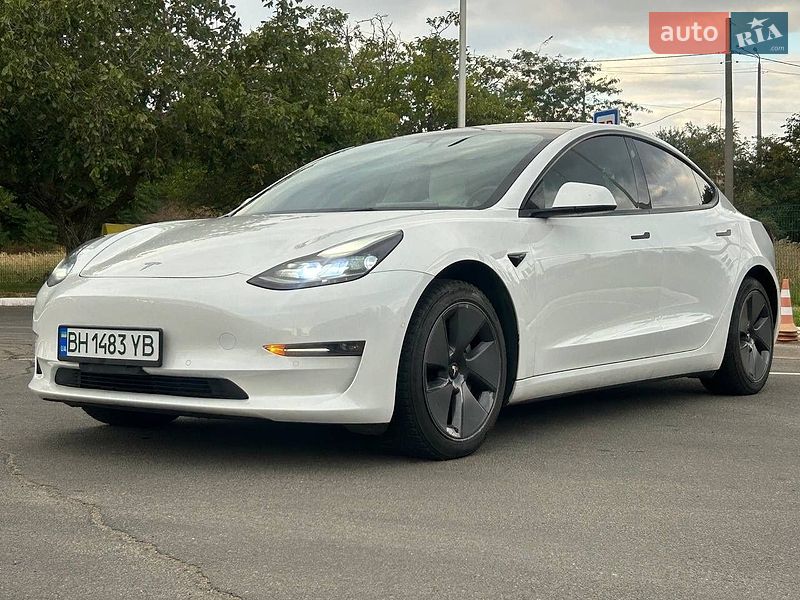 Седан Tesla Model 3 2022 в Одесі