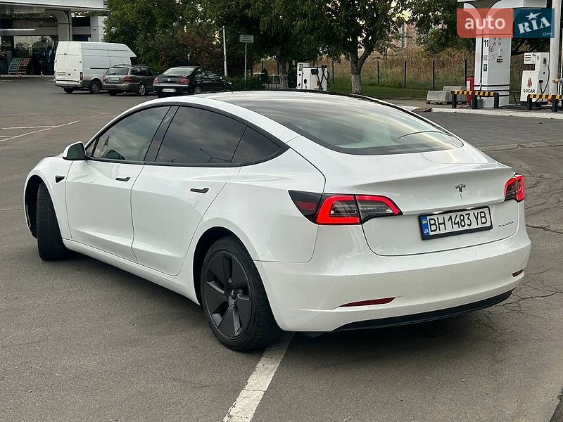 Седан Tesla Model 3 2022 в Одесі