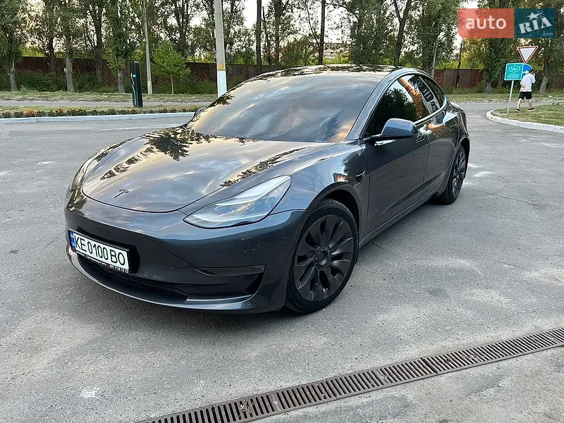 Tesla Model 3