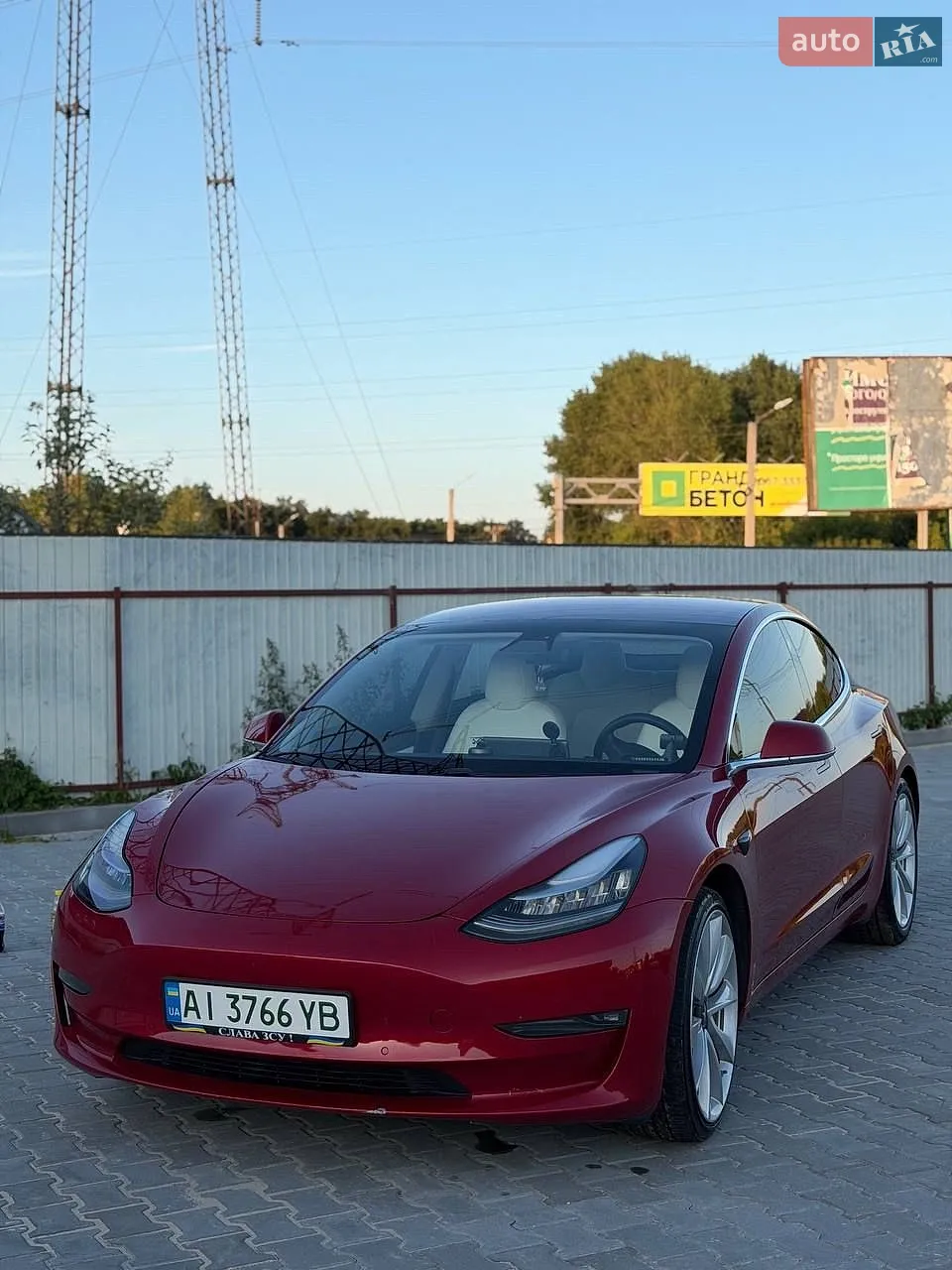 2018 Tesla Model 3 - фото 1