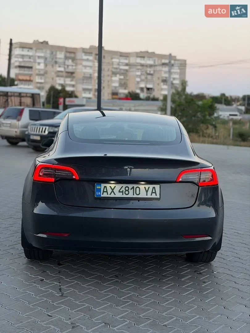 2018 Tesla Model 3 - мініатюра 4