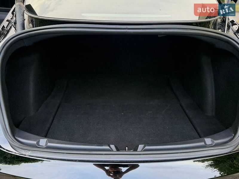 Седан Tesla Model 3 2023 в Хмельницком