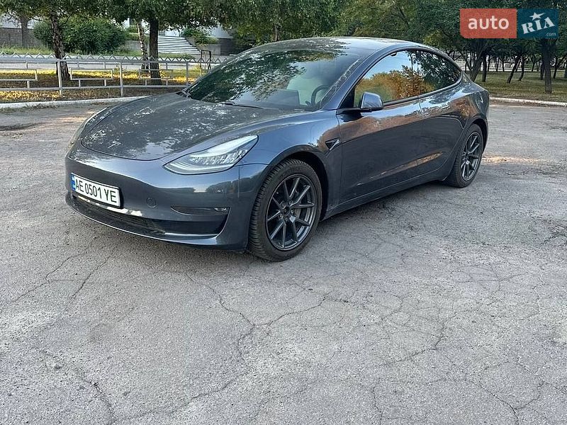 Седан Tesla Model 3 2020 в Днепре фото 4 Седан Tesla Model 3 2020 в Днепре