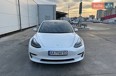 Седан Tesla Model 3 2023 в Киеве