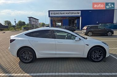 Седан Tesla Model 3 2020 в Дрогобичі