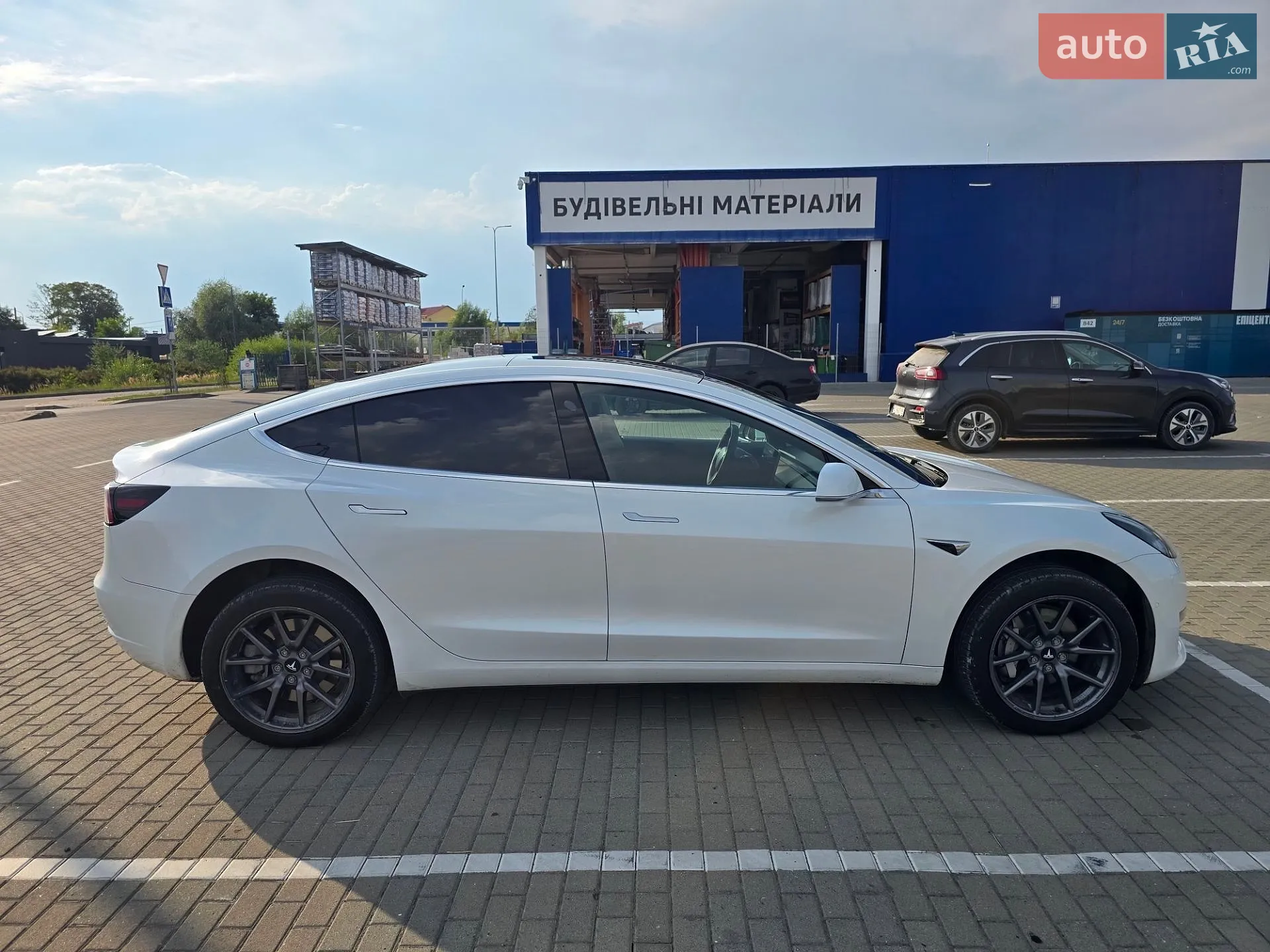 2020 Tesla Model 3 - мініатюра 3