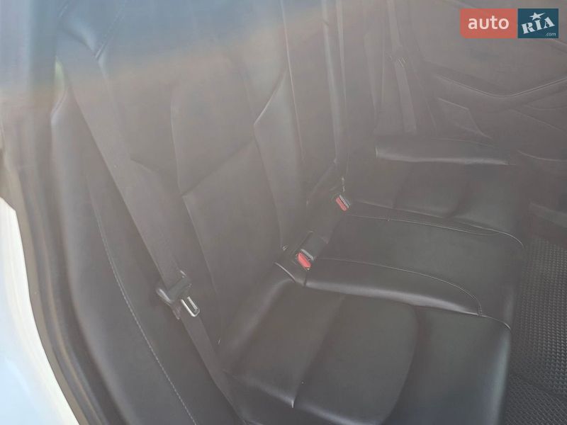 Седан Tesla Model 3 2020 в Дрогобичі