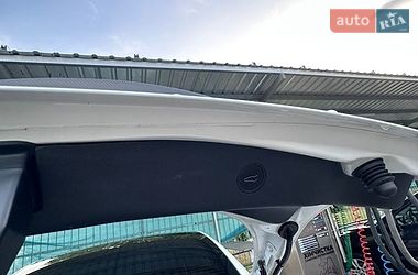 Седан Tesla Model 3 2023 в Житомирі