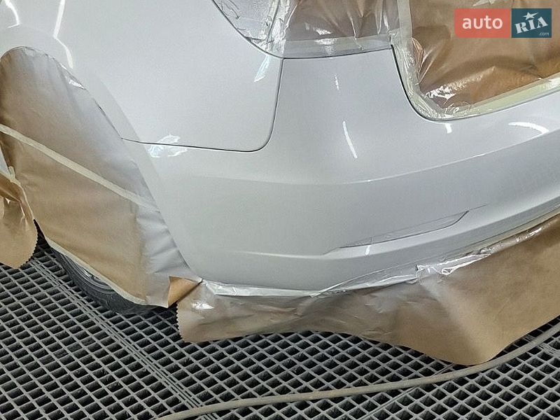Седан Tesla Model 3 2023 в Моршине