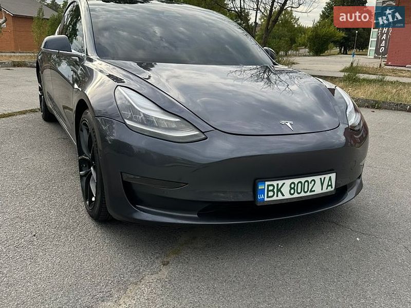 Tesla Model 3 2018