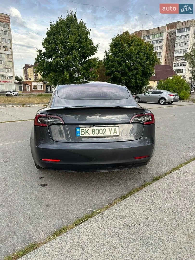 2018 Tesla Model 3 - мініатюра 10