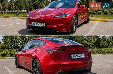 Седан Tesla Model 3 2024 в Капітанівці