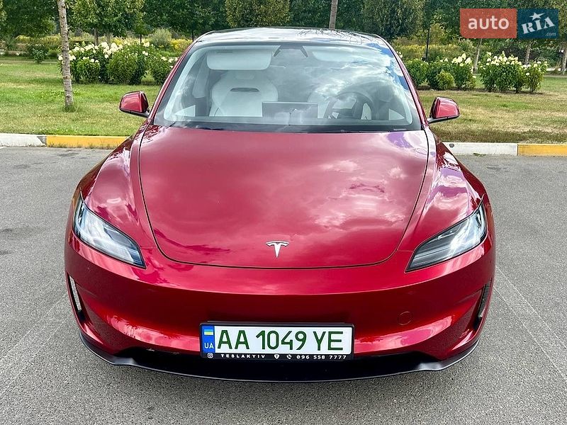 Седан Tesla Model 3 2024 в Капітанівці