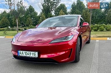 Седан Tesla Model 3 2024 в Капітанівці