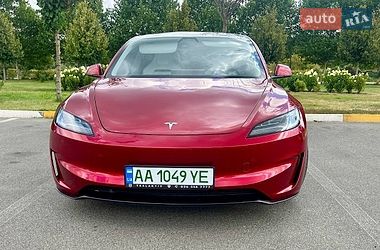 Седан Tesla Model 3 2024 в Капітанівці