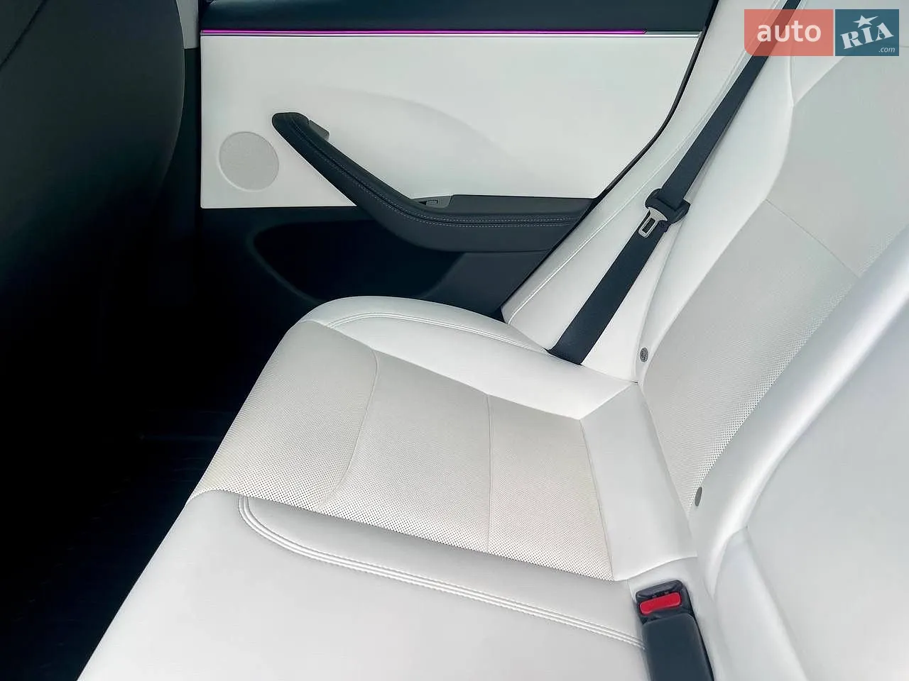 2024 Tesla Model 3 - мініатюра 15