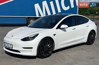 Седан Tesla Model 3 2021 в Луцке