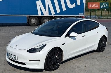 Седан Tesla Model 3 2021 в Луцке