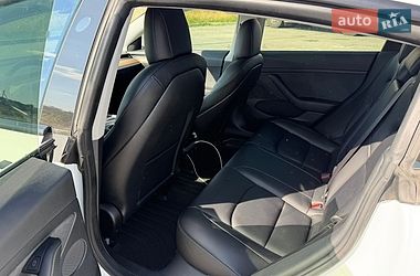 Седан Tesla Model 3 2021 в Луцке