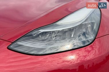 Седан Tesla Model 3 2022 в Києві