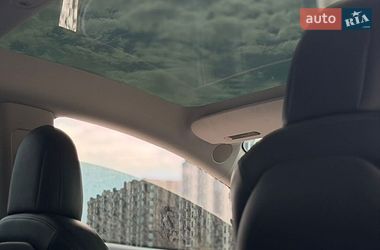 Седан Tesla Model 3 2022 в Києві