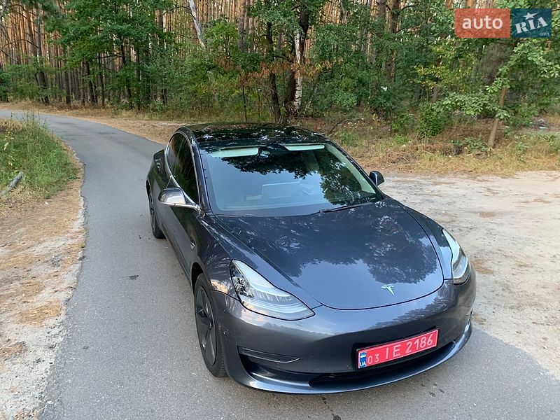 Седан Tesla Model 3 2019 в Києві