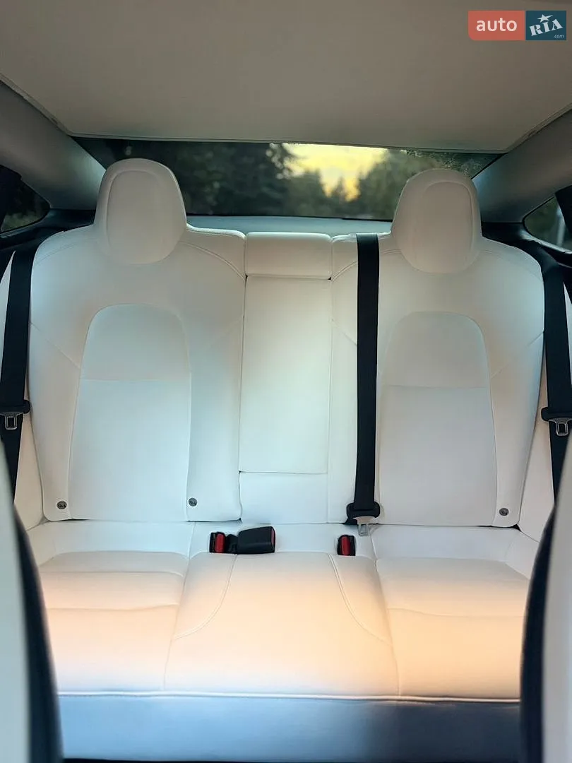 2022 Tesla Model 3 - мініатюра 11