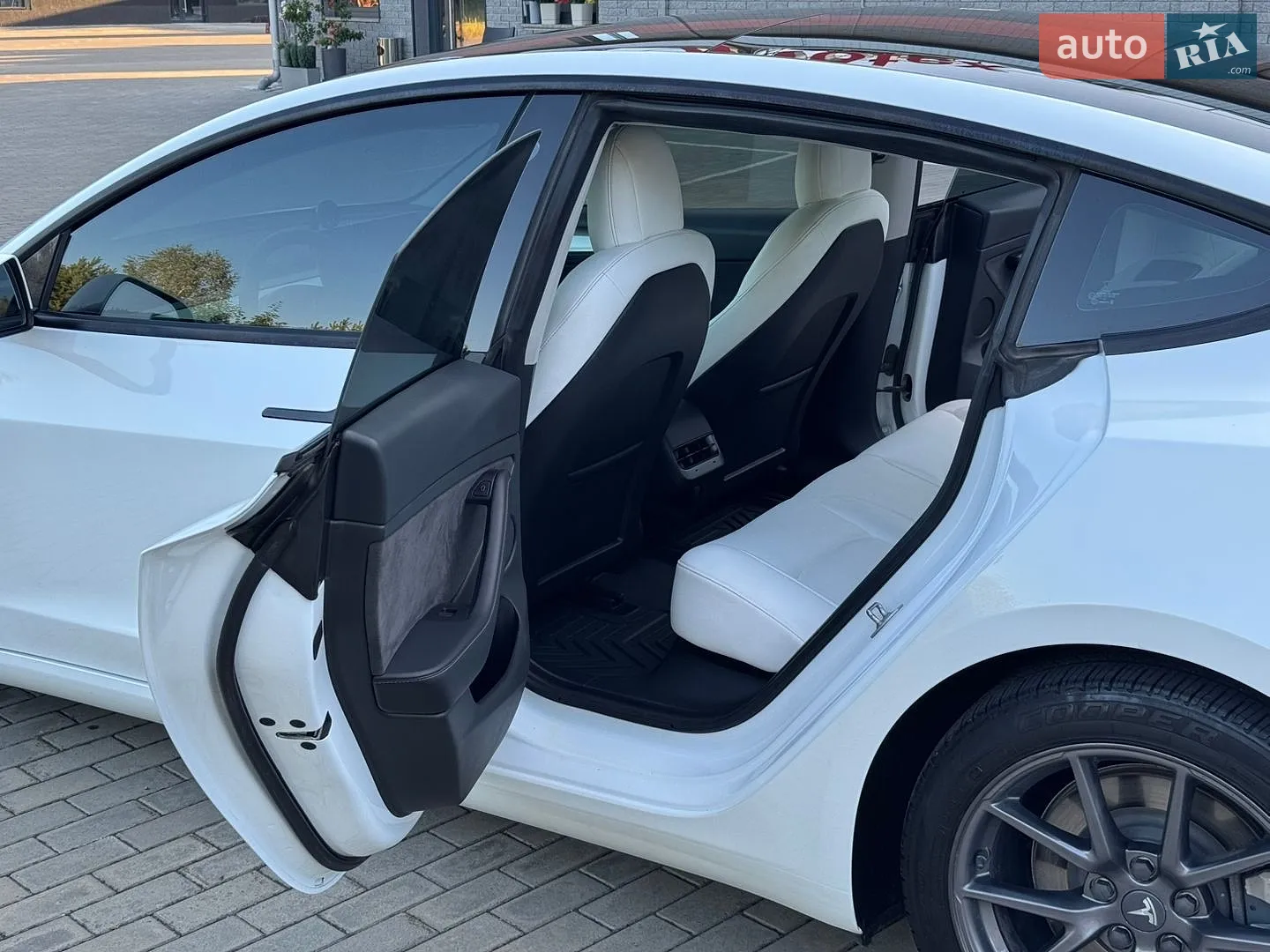 2021 Tesla Model 3 - мініатюра 28