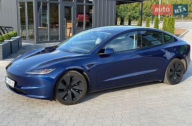 Седан Tesla Model 3 2024 в Києві фото Седан Tesla Model 3 2024 в Києві