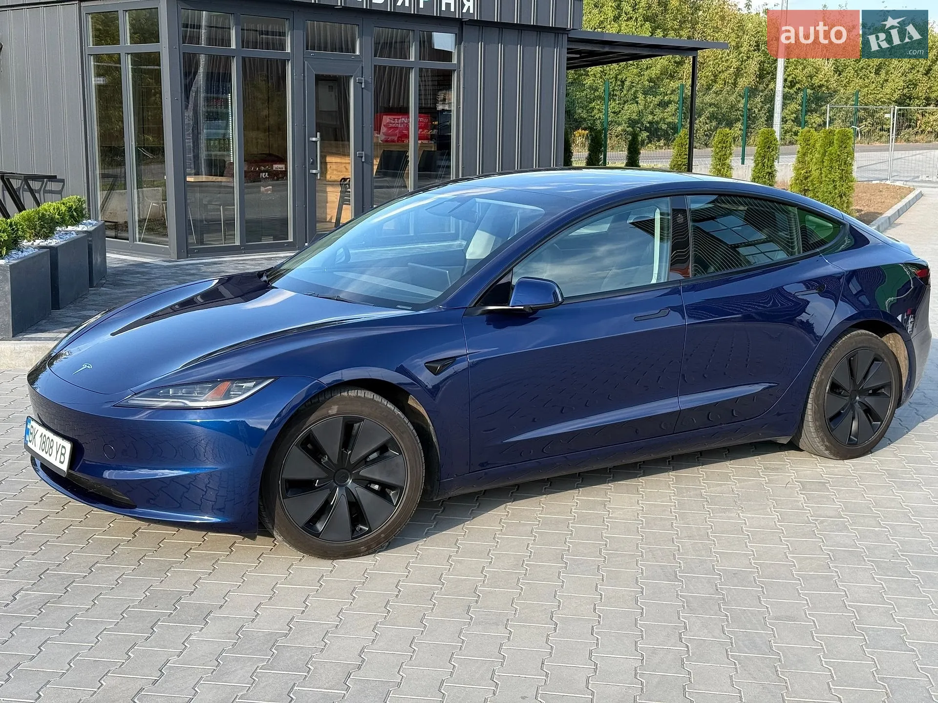 2024 Tesla Model 3 - фото 1