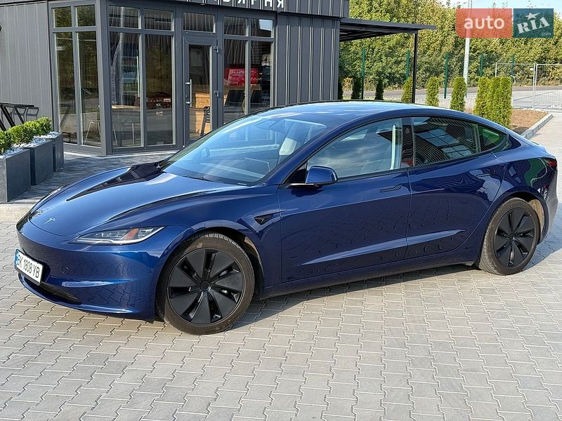 Седан Tesla Model 3 2024 в Києві фото Седан Tesla Model 3 2024 в Києві