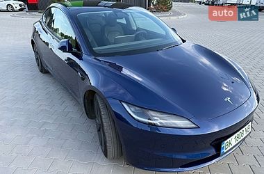 Седан Tesla Model 3 2024 в Києві фото 3 Седан Tesla Model 3 2024 в Києві