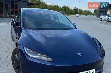 Седан Tesla Model 3 2024 в Києві фото 14 Седан Tesla Model 3 2024 в Києві