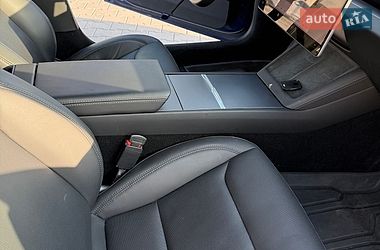 Седан Tesla Model 3 2024 в Києві фото 15 Седан Tesla Model 3 2024 в Києві