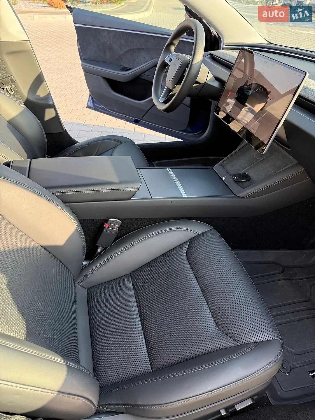 2024 Tesla Model 3 - мініатюра 15