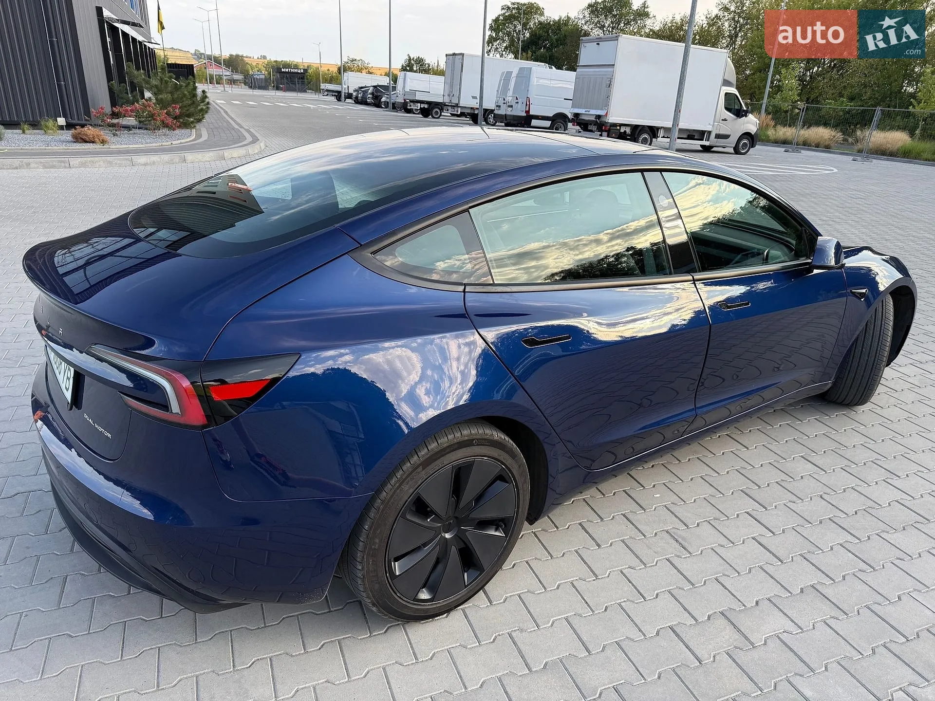 2024 Tesla Model 3 - мініатюра 9