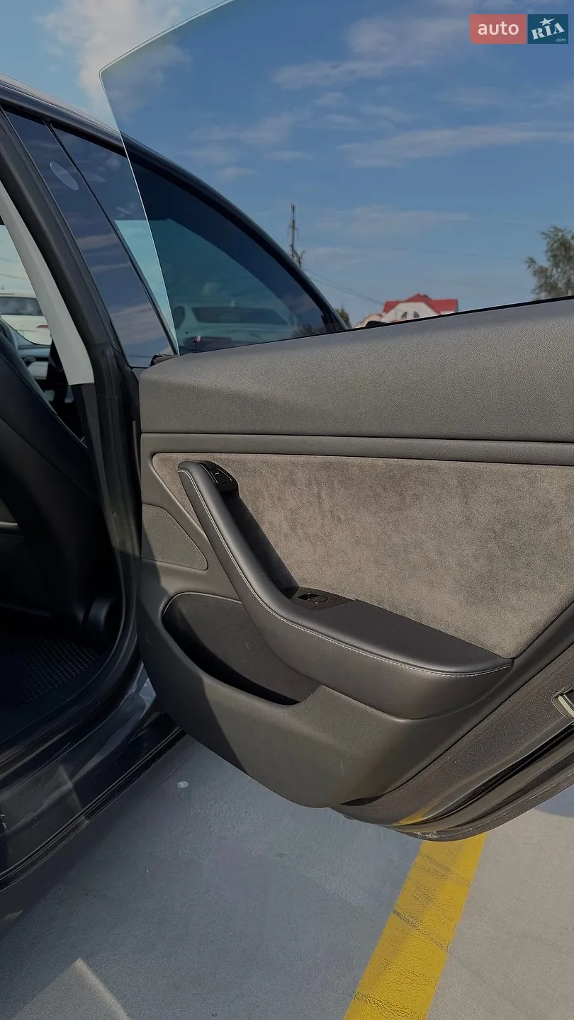 2018 Tesla Model 3 - мініатюра 9
