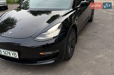 Седан Tesla Model 3 2019 в Виннице