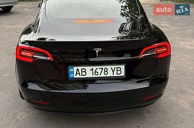 Седан Tesla Model 3 2019 в Виннице