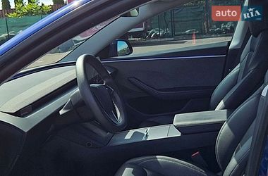 Седан Tesla Model 3 2024 в Львові