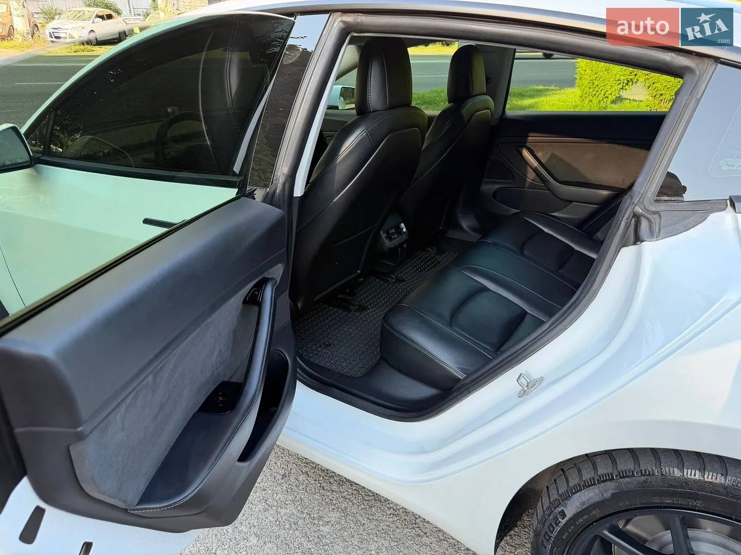 2019 Tesla Model 3 - мініатюра 31