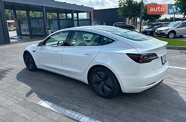 Седан Tesla Model 3 2019 в Луцке