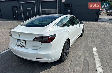 Седан Tesla Model 3 2019 в Луцке