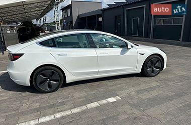 Седан Tesla Model 3 2019 в Луцке