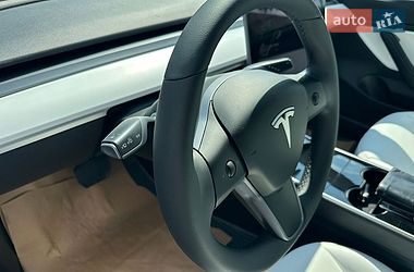 Седан Tesla Model 3 2019 в Луцке