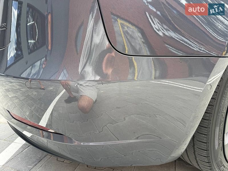Седан Tesla Model 3 2021 в Коломиї
