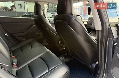 Седан Tesla Model 3 2021 в Коломиї