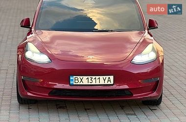 Седан Tesla Model 3 2022 в Кам'янець-Подільському Седан Tesla Model 3 2022 в Кам'янець-Подільському