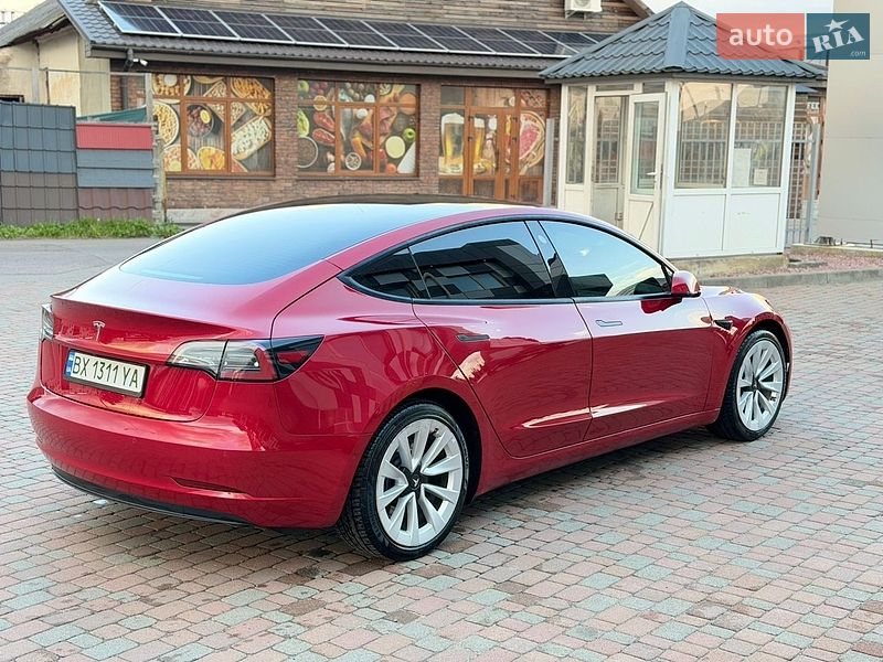 Седан Tesla Model 3 2022 в Каменец-Подольском