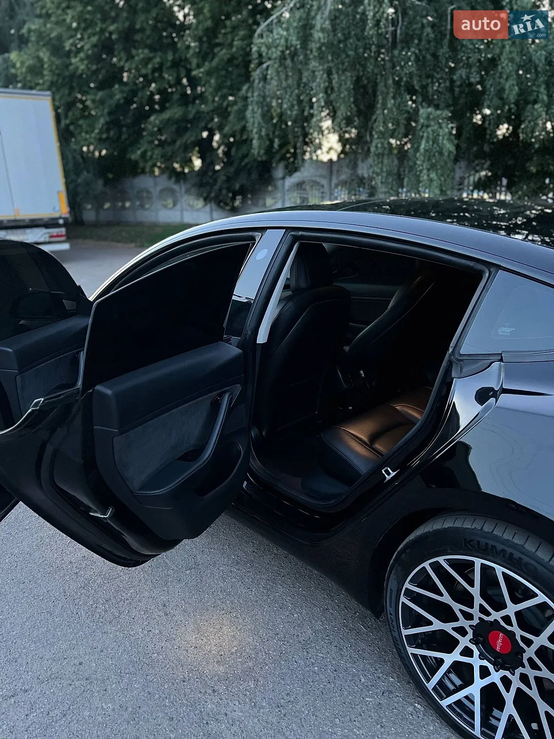 2019 Tesla Model 3 - мініатюра 12